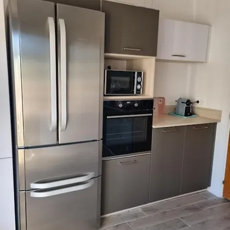 Apartment 3 Chambres Climatise